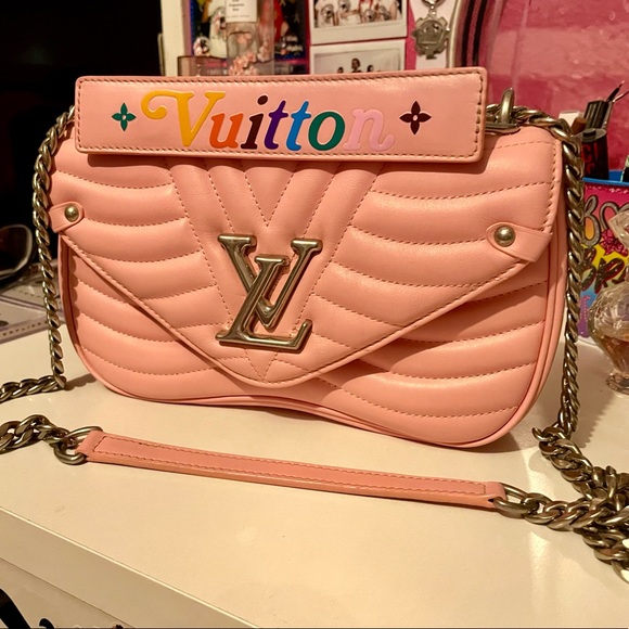 Louis Vuitton Pink New Wave Chain Bag - Picture 4 of 16
